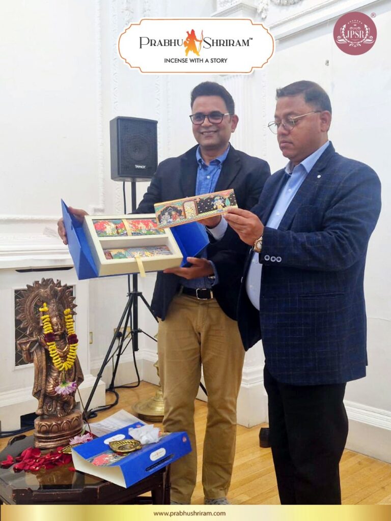 लंदन के नेहरू सेंटर में श्री कृष्ण लीला कलेक्शन का भव्य अनावरण समारोह संपन्न