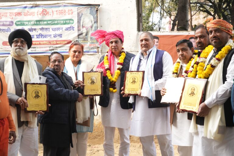 दिल्ली के यमुना तट पर कुश्ती का महाकुंभ ऐतिहासिक इनामी दंगल में दिखी अखाड़ा संस्कृति