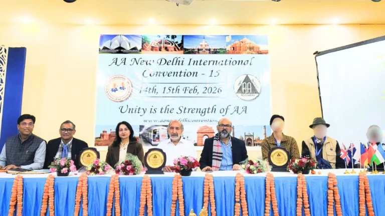 “जब एक व्यक्ति शराब पीता है, तो पूरा परिवार दुख झेलता है”: डीएमए और एए ने डॉक्टरों व स्वस्थ जीवन अपनाने वालों को एक मंच पर लाकर शराब की लत से लड़ने का संकल्प लिया