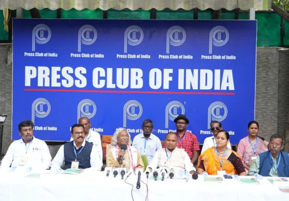 "हम आदिवासी हैं, वनवासी नहीं": राष्ट्रपति द्रौपदी मुर्मू से आदिवासी प्रतिनिधियों की अलग धर्म कोड समेत 21 सूत्रीय मांगों पर हस्तक्षेप की मांग