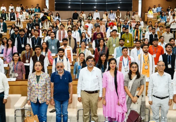 युवाओं की संसदीय बहसों से गूंजा दिल्ली स्टूडेंट पार्लियामेंट, लोकतंत्र के मूल्यों को मिली नई ऊर्जा