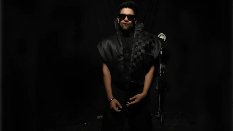 Guru Randhawa SIX: हिप-हॉप स्टाइल में नजर आए गुरु रंधावा, फैंस को पसंद आया नया अवतार