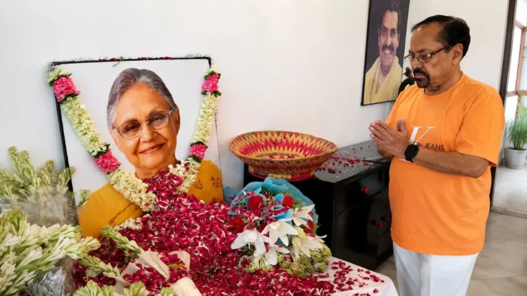 दिल्ली के विकास को नई पहचान देने वाली शीला दीक्षित को विजय शंकर चतुर्वेदी ने जयंती पर दी श्रद्धांजलि