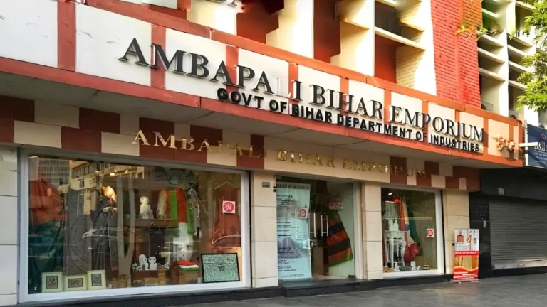 अंबापाली एम्पोरियम बना बिहार के कारीगरों और ग्राहकों के बीच मजबूत कड़ी