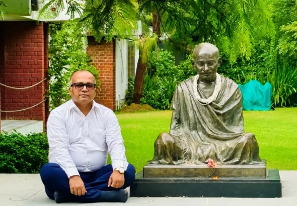 नवनीत चतुर्वेदी ने मेलोनी से संबंधित बयान की जांच की मांग, MEA से हस्तक्षेप का आग्रह