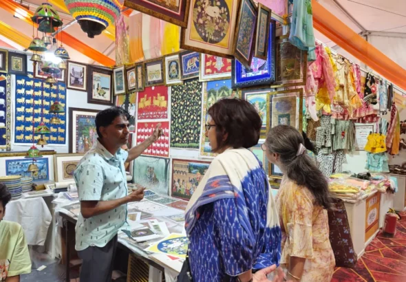 तीजोत्सव-2026 में राजस्थान की चित्रकला का रंग, बनी-ठनी और पिछवाई कला ने मोहा दिल्ली का मन