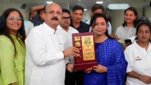 पैरा खिलाड़ियों के लिए बढ़े अवसर, तालकटोरा में 150 से ज्यादा दिव्यांग तैराकों ने दिखाया दम