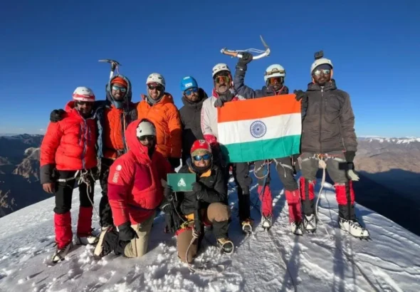 लद्दाख में भारतीय पर्वतारोहियों की बड़ी उपलब्धि, तीन चोटियों पर पहली चढ़ाई