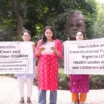 स्टेम सेल थेरेपी पर वैज्ञानिक साक्ष्यों की समीक्षा की मांग, गुरुग्राम में अभिभावकों का प्रदर्शन